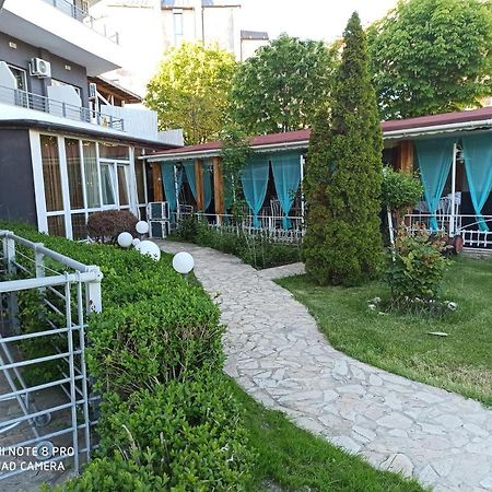 Danita Apartments & Diva Restaurant Bbq&Pool Bar Varna Luaran gambar