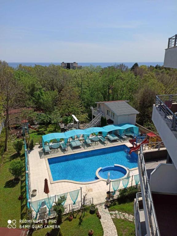 Danita Apartments & Diva Restaurant Bbq&Pool Bar Varna Luaran gambar