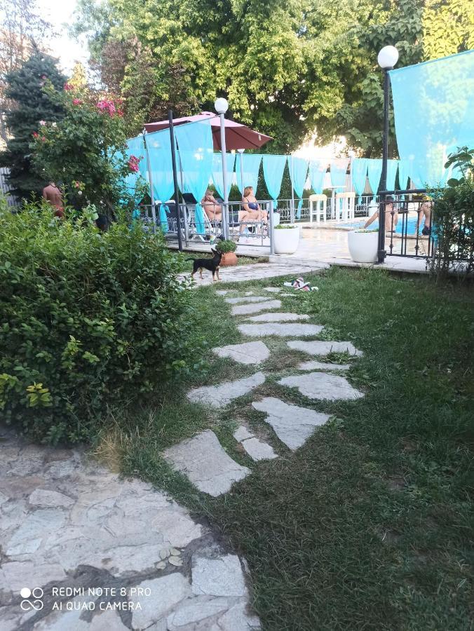 Danita Apartments & Diva Restaurant Bbq&Pool Bar Varna Luaran gambar