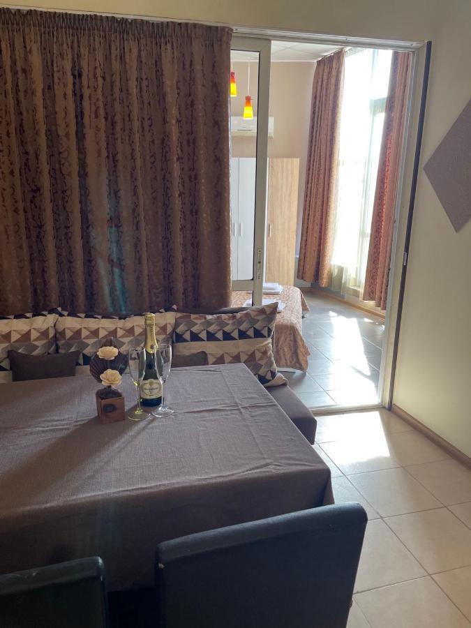 Danita Apartments & Diva Restaurant Bbq&Pool Bar Varna Luaran gambar
