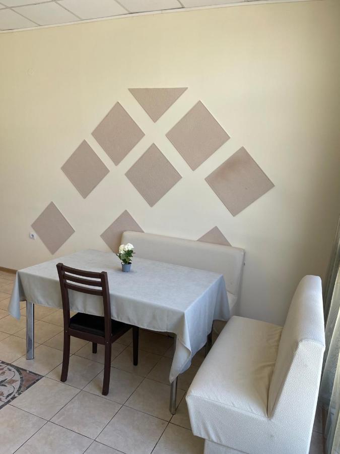 Danita Apartments & Diva Restaurant Bbq&Pool Bar Varna Luaran gambar