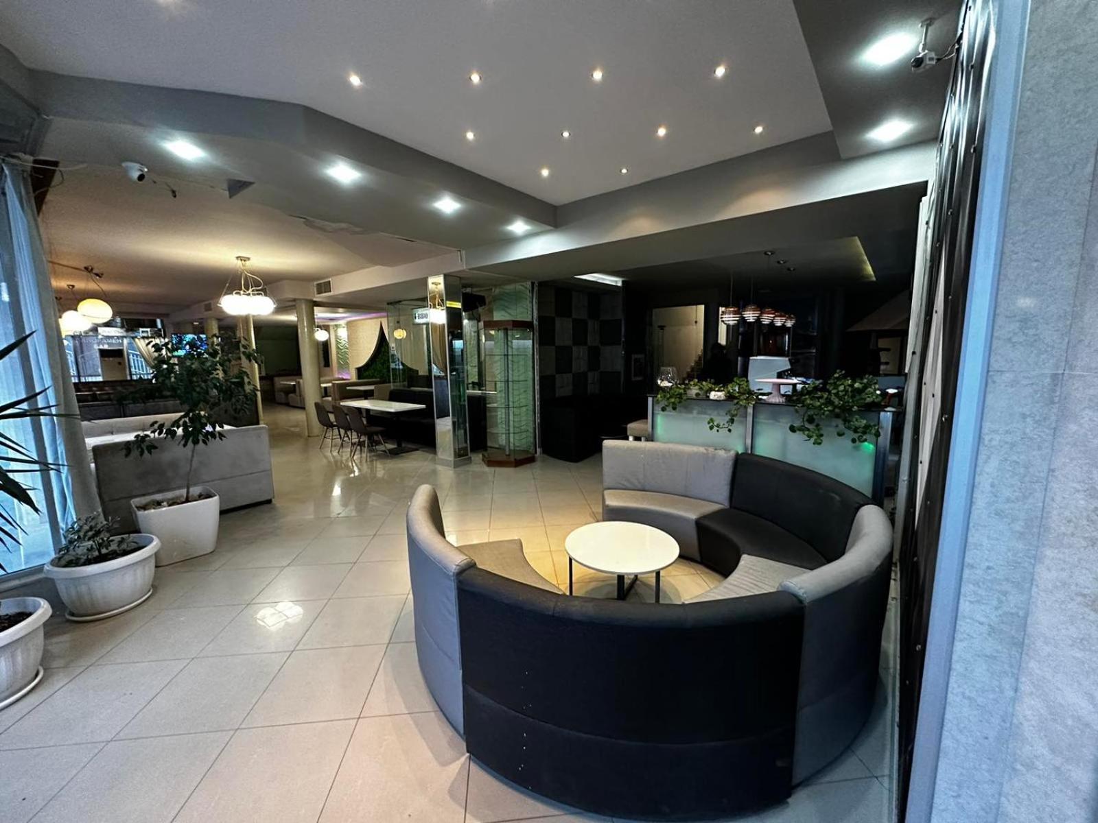 Danita Apartments & Diva Restaurant Bbq&Pool Bar Varna Luaran gambar