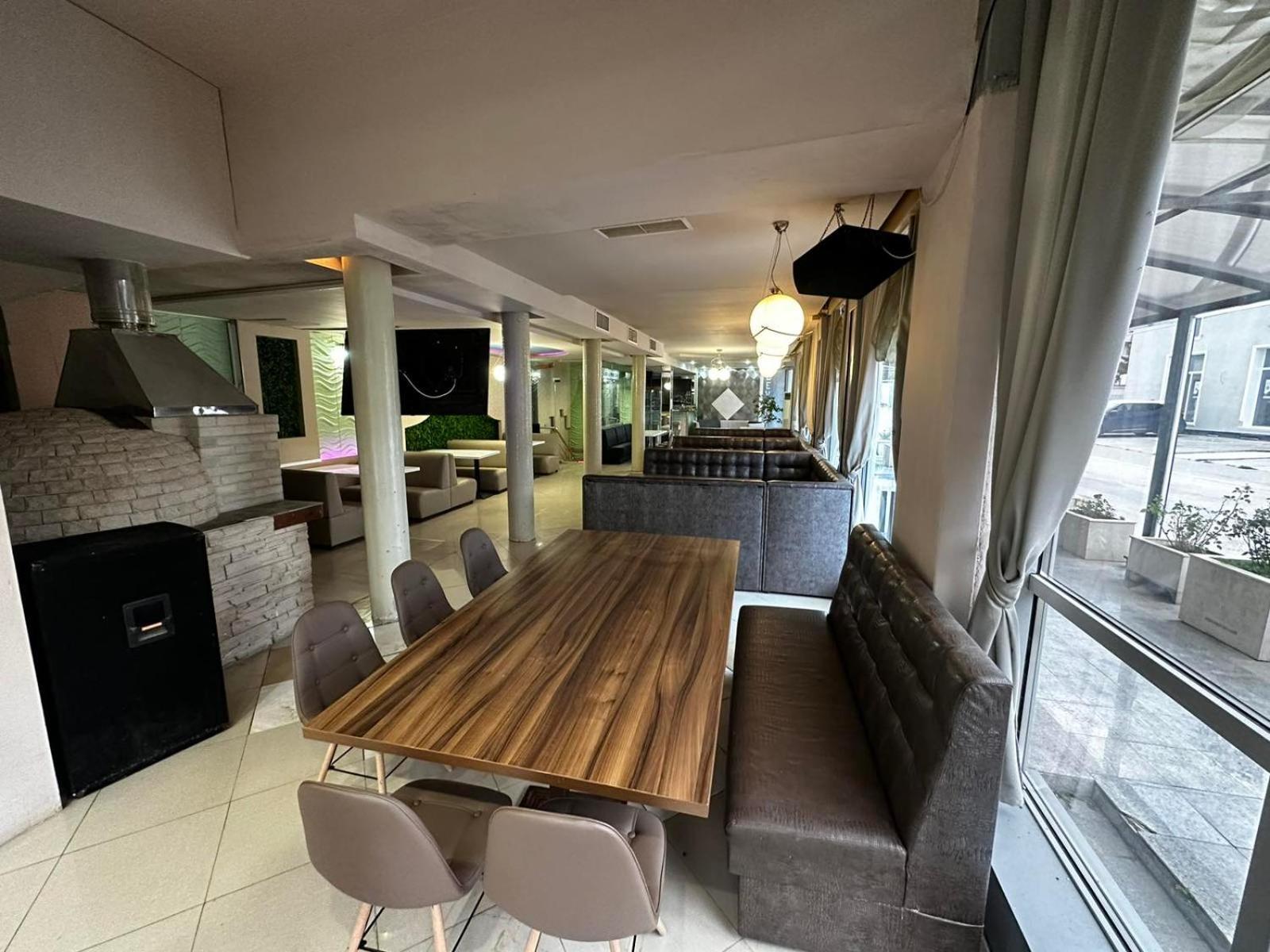 Danita Apartments & Diva Restaurant Bbq&Pool Bar Varna Luaran gambar